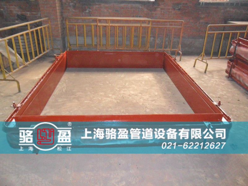 非金屬<a href=http://www.0914123.com target=_blank class=infotextkey>補償器</a>生產(chǎn)車間