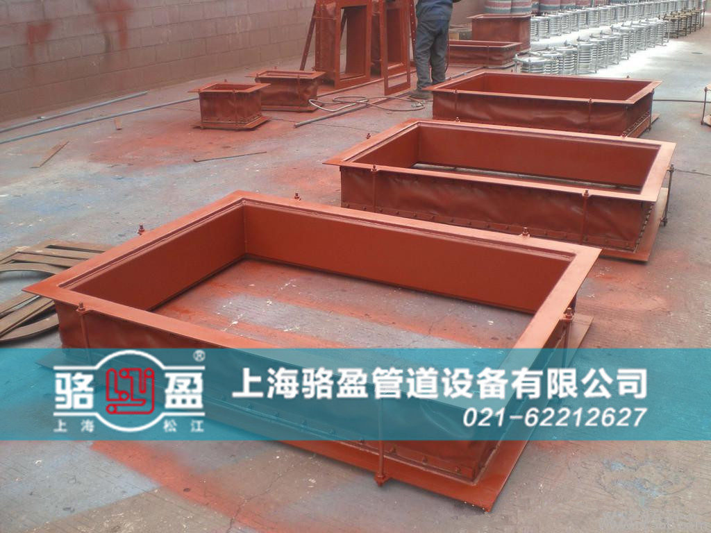 香港機(jī)場矩形非金屬<a href=http://www.0914123.com target=_blank class=infotextkey>補(bǔ)償器</a>噴涂環(huán)節(jié)