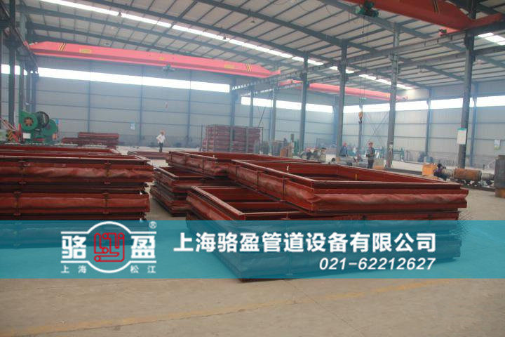 香港機(jī)場赤鱲角<a href=http://www.0914123.com target=_blank class=infotextkey>非金屬補(bǔ)償器</a>生產(chǎn)廠家